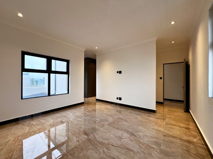 3 Bedroom Property for Sale in Sandown Western Cape